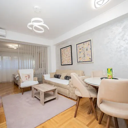 Klara 公寓 波德戈里察